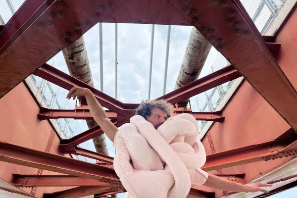 QUESTO SENSO OCCASIONALE / VIAGGIO ROSSO / HITO / LOVE ME INTO MADNESS